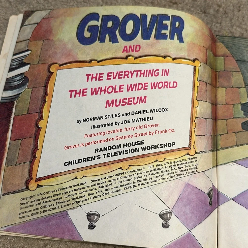 Vintage 1974 Sesame Street Grover Everything Whole Wide World Museum Book HTF